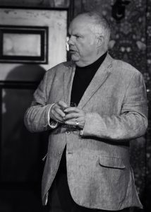 Mark Havers as Mr Boddy